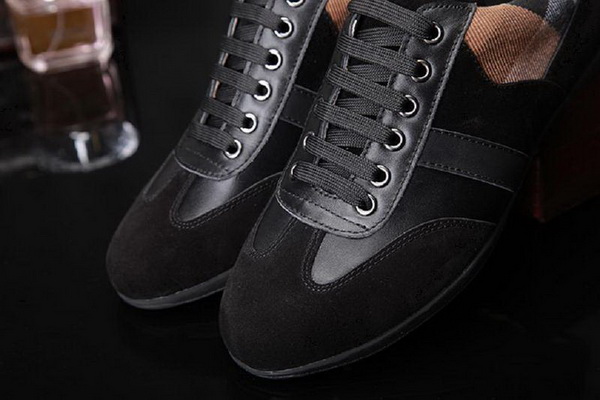 Burberry Fashion Men Sneakers--051